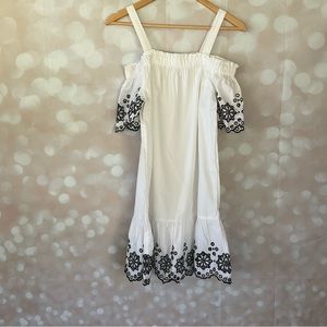 Vineyard Vines NWOT White & Black Dress